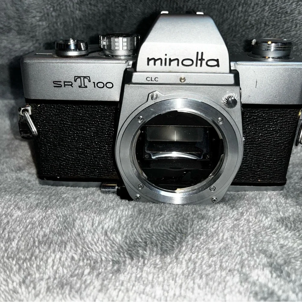 Vintage Silver Minolta SRT100 35mm SLR Camera Body Used Good For Parts